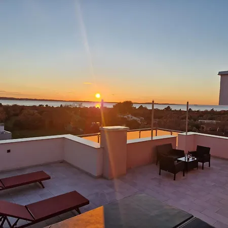 Vila Karizma - Sea View, Swimming Pool, Hot Tub, Brijuni, Fazana,