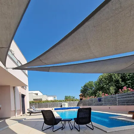 Karizma - Sea View, Swimming Pool, Hot Tub, Brijuni, Fazana, Villa Peroj