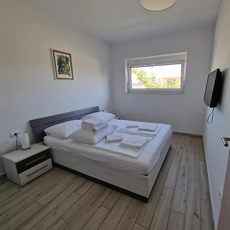 Villa Karizma - Sea View, Swimming Pool, Hot Tub, Brijuni, Fazana, Peroj