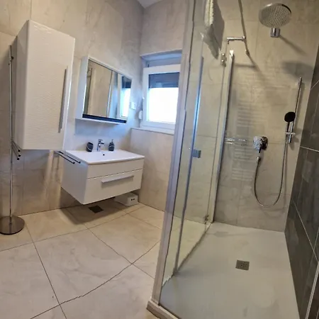 Karizma - Sea View, Swimming Pool, Hot Tub, Brijuni, Fazana, 别墅