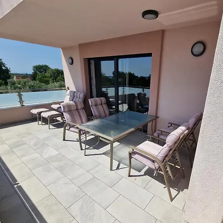 Karizma - Sea View, Swimming Pool, Hot Tub, Brijuni, Fazana,